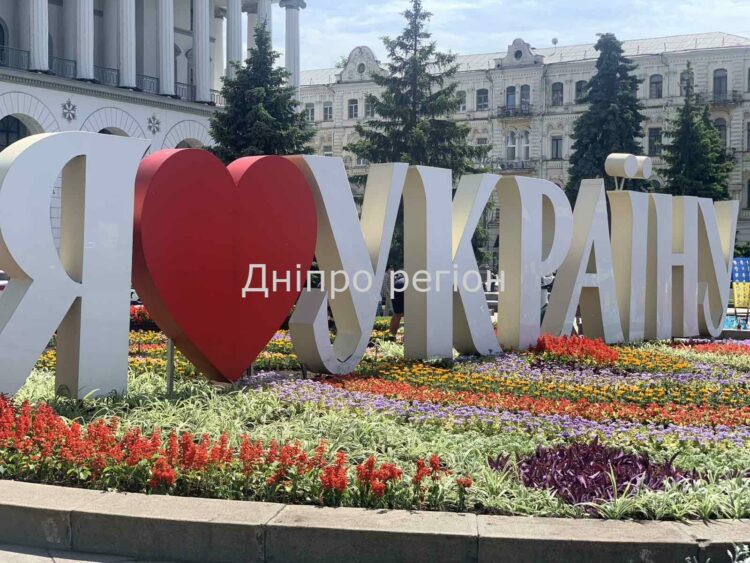 Заборона російської музики та книг в Україні: що саме забороняє Закон