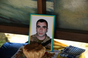 Похоронили лише через 1,5 роки після загибелі. Провели в останню путь Костянтина Голубенка з Дніпропетровщини