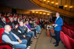 Кадрові зміни. У Дніпрі екс-міністр культури очолив театр