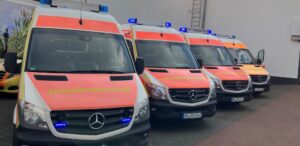 На Дніпропетровщині громада отримала чотири автомобілі швидкої допомоги