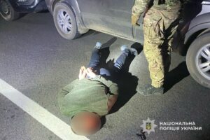 На Дніпропетровщині затримали групу крадіїв, які обкрадали фермерів