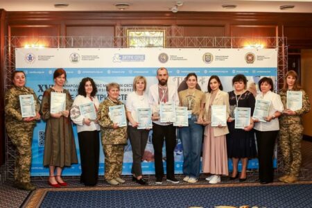 Медсестра з Дніпра та медбрат з Кривого Рогу здобули всеукраїнську професійну премію