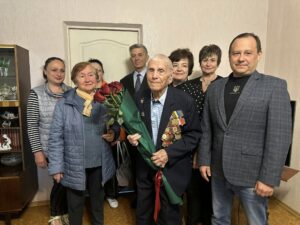 Столітній ювілей Героя: Дніпро вітає визволителя Івана Ніколенка