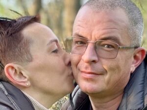 У Дніпрі водій трамваю зізнався в коханні “кермувальниці свого серця”