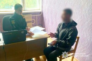 На Дніпропетровщині затримали чоловіка, який вбив власну матір
