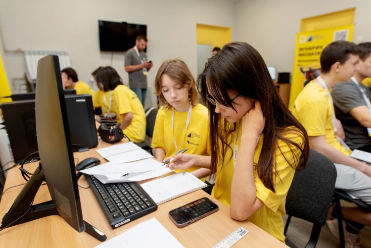Навчання по-новому: Інтерпайп і Дніпровська політехніка організували для школярів унікальні уроки