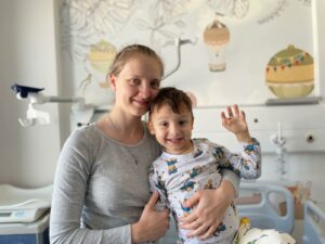 Нирка загиблого юнака подарувала майбутнє маленькому Тихону з Дніпра