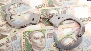 Підприємець з Нікополя наживався на ремонті будинків після обстрілів