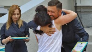 У Дніпрі кілька десятків родин переселенців з Маріуполя отримали соціальне житло