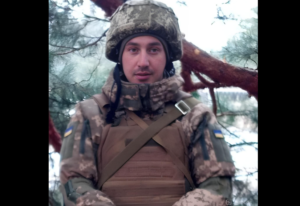 2,5 роки вважався зниклим безвісти. На Дніпропетровщині в останню путь провели Владислава Науменка