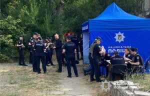 Масивний удар дронів по Дніпру. Що відбувається на місці трагедії