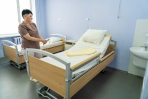 У Дніпрі працює унікальне відділення, де лікують рідкісні захворювання. Куди звертатись