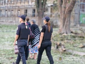 Ворожий удар по Дніпропетровській області. Що відбувається на місці трагедії