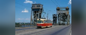 У Дніпрі частково перекриють Старий міст. Як буде їздити транспорт