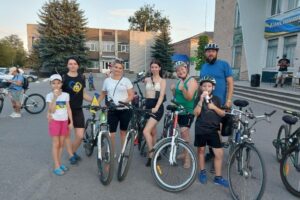На Дніпропетровщині для дітей і дорослих провели велопробіг