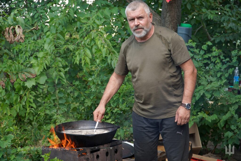 Бача варить смачний борщ. Історія військового Михайла з ТРО Дніпра