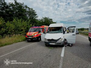 Ракетний удар по Дніпропетровщині. З’явились фото з місця трагедії