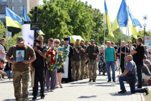 На щиті повернувся додому Герой Сергій Висоцький з Дніпропетровщини