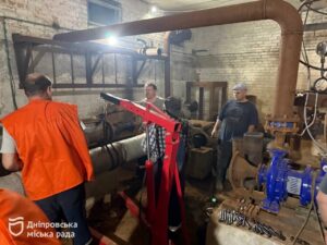 Масштабні роботи на головному водогоні Дніпра: коли відновлять водопостачання
