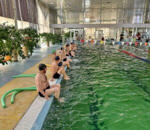 На Дніпропетровщині можна безкоштовно ходити до басейну. Хто в списку