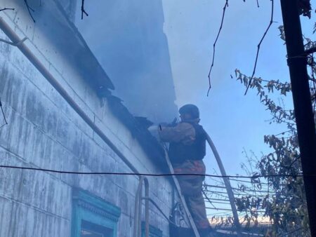 Більше трьох десятків атак: ворог завдав ударів по громадам Дніпропетровщини