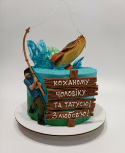 Здивував досвідчених рибалок. У Дніпрі кондитер Дмитро Нікіфоренко створив кулінарний шедевр