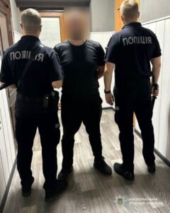 У Дніпрі затримали серійного крадія з автомобілів та під’їздів