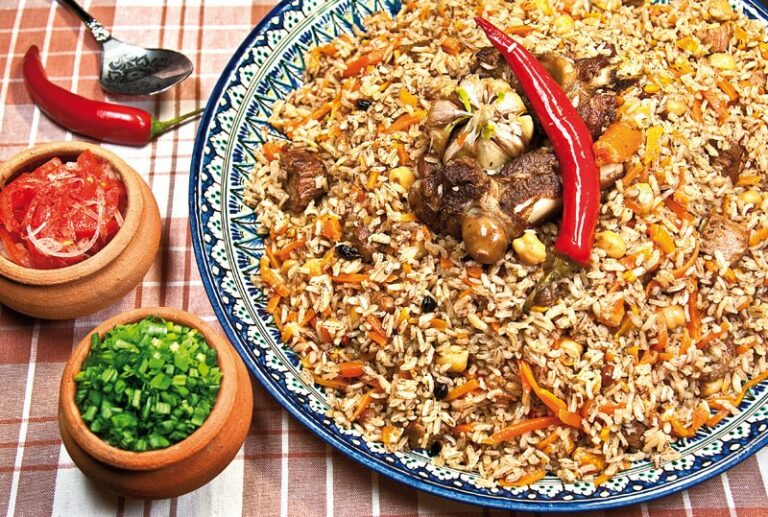 Де скуштувати найсмачніший плов у Дніпрі: добірка ресторанів зі східним колоритом