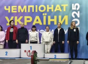 Дружини воїнів з Дніпропетровщини вибороли срібло та бронзу на Чемпіонаті України з пауерліфтингу