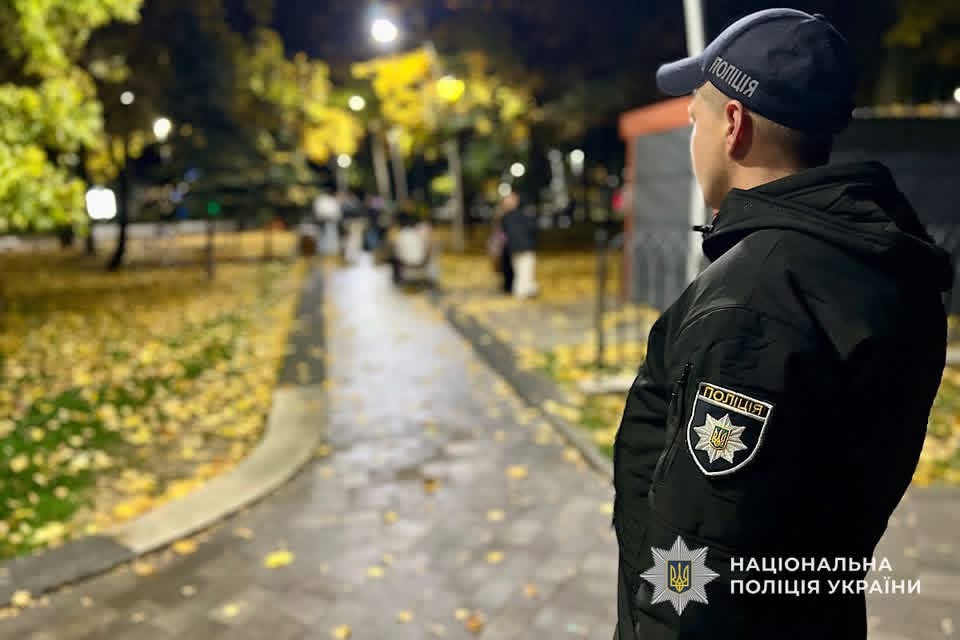 У центрі Дніпра  збільшилась кількість патрулів поліції: причини