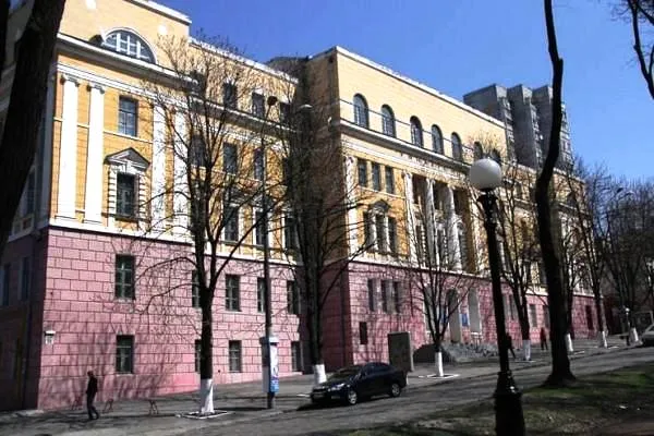 Цей день в історії міста: 150 років тому було відкрите перше реальне училище в Катеринославі