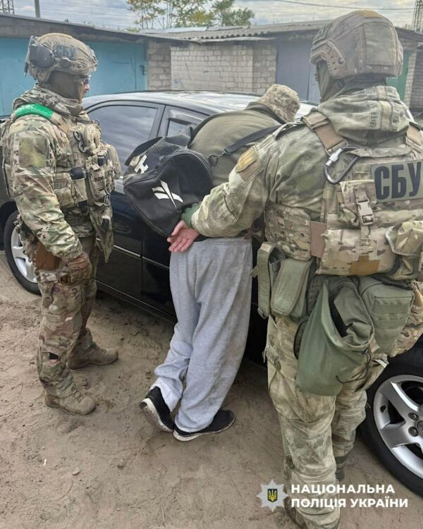 У Дніпрі викрили нелегальні канали збуту зброї та боєприпасів