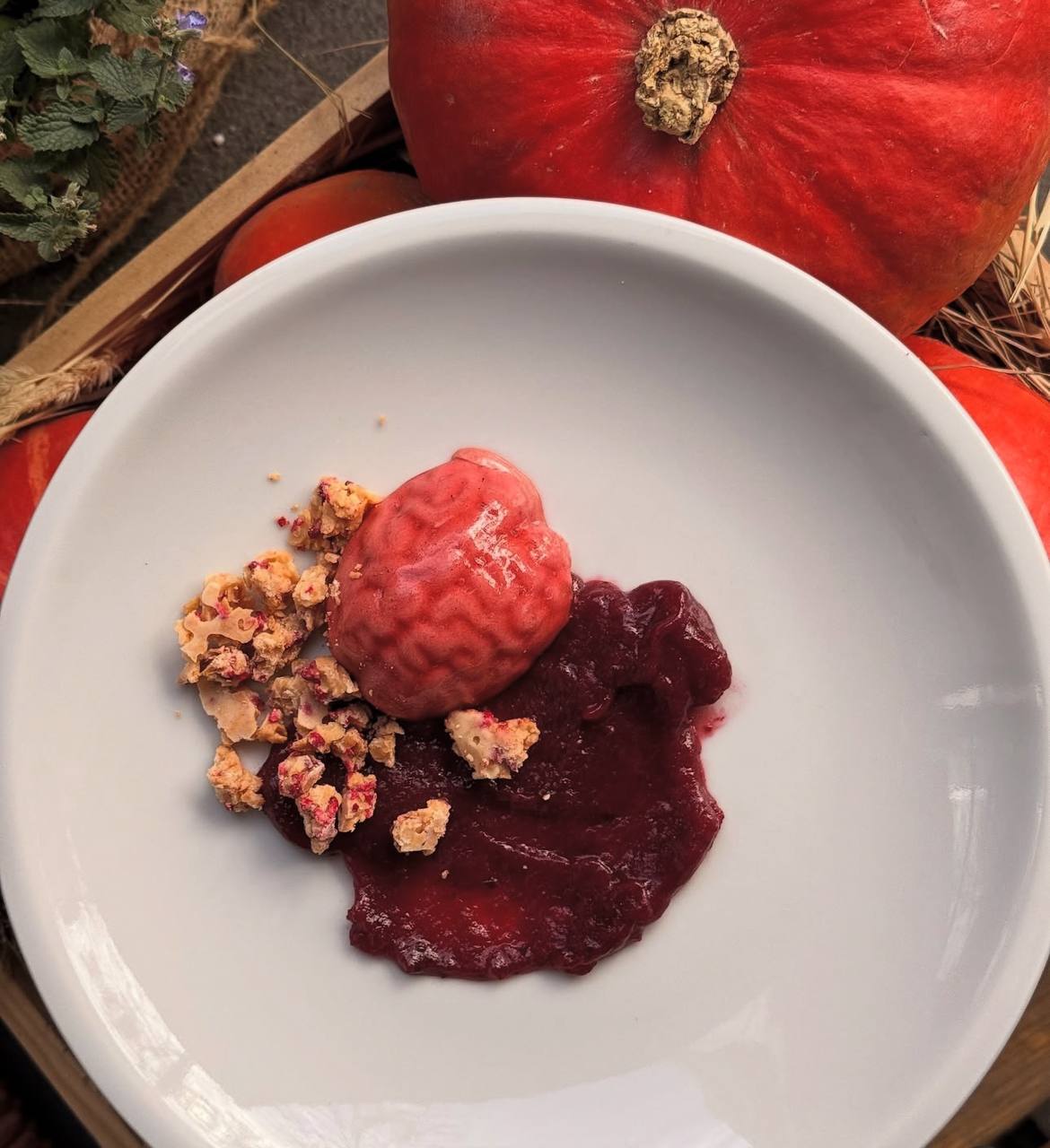 У Дніпрі створили унікальні десерти до Гелловіну