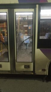У Кривому Розі обстріляли тролейбус з травматичної зброї