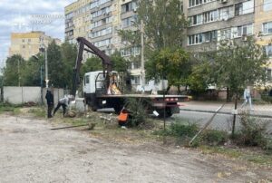 У Дніпрі знесли незаконну автостоянку