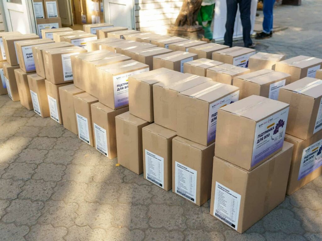 У Дніпрі ВПО можуть отримати продуктові та гігієнічні набори: подробиці У Дніпрі ВПО можуть отримати продуктові та гігієнічні набори: подробиці