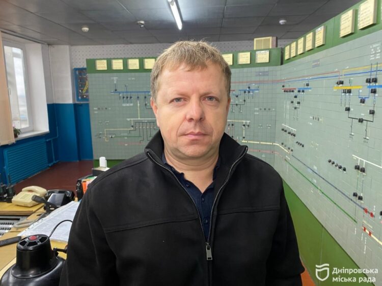 План перевірений на практиці: у метро Дніпра відпрацювали евакуацію пасажирів із тунелю під час блекауту