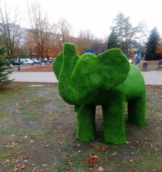 На Дніпропетровщині захисник створив казковий куточок для дітей