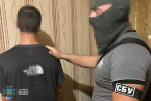 СБУ затримала у Дніпрі 18-річного студента-агента рф, який готував теракти та виготовляв бомби
