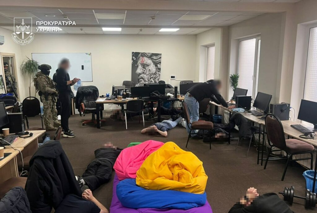 У Дніпрі припинено діяльність шахрайських кол-центрів