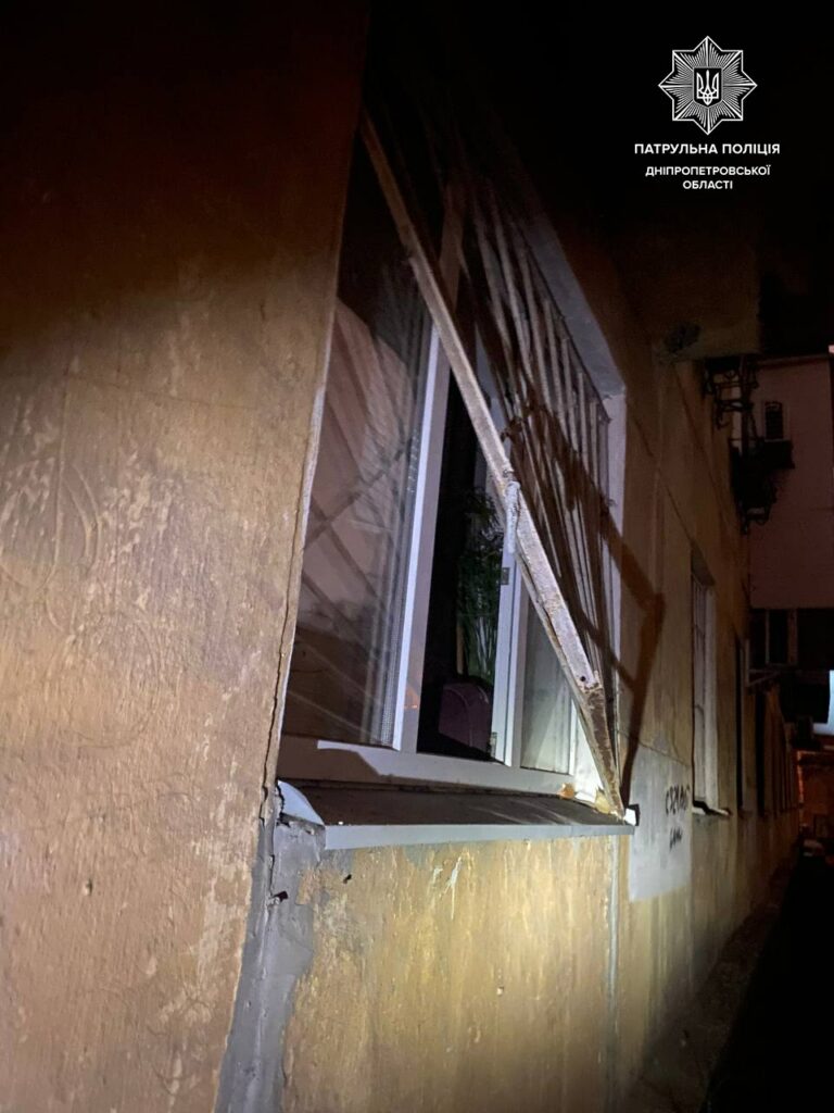 У Дніпрі затримали чоловіка під час спроби квартирної крадіжки