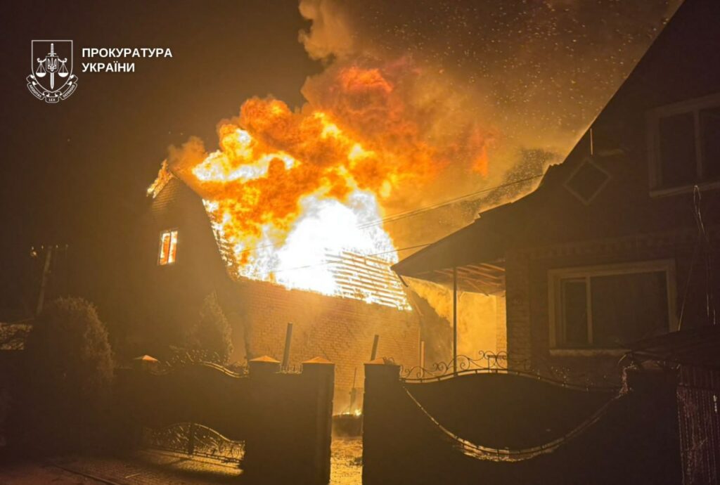 Ракетний удар по Дніпропетровщині забрав життя. З’явились фото з місця трагедії