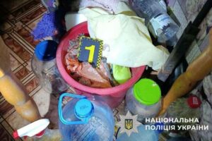 Чоловік з ножем напав на залицяльника колишньої у Дніпрі