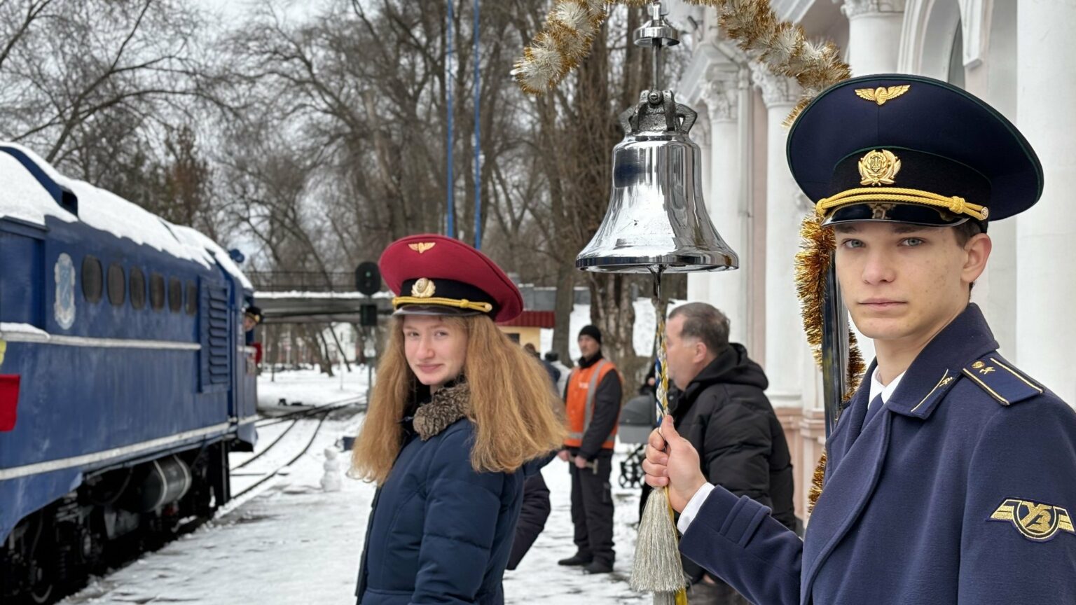 У Дніпрі в парку Глоби запрацювала дитяча залізниця