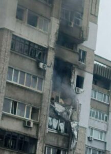 Потужні вибухи в Дніпрі. Постраждав житловий будинок
