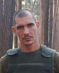Герой повернувся додому. В останню путь провели Юрія Шелембу з Дніпропетровщині