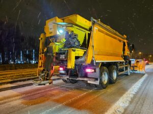 Дніпрян просять без нагальної потреби утриматися від пересування містом
