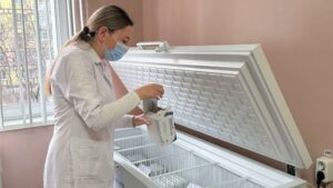 У Дніпрі стартувала безоплатна вакцинація дівчат проти ВПЛ