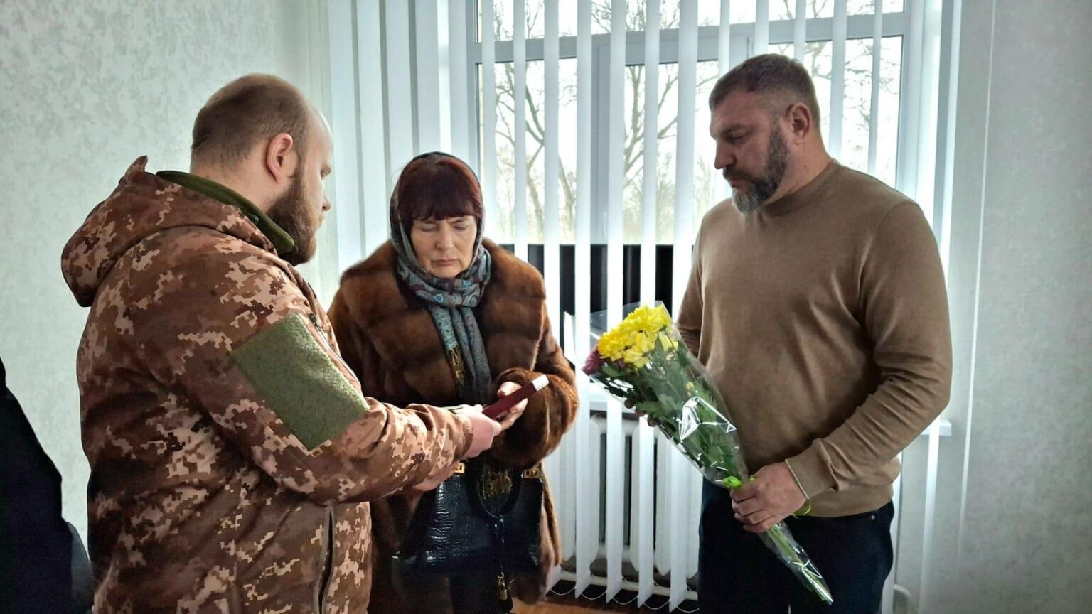 На Дніпропетровщині родина загиблого героя отримала орден “За мужність”