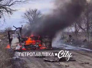 На Дніпропетровщині цивільну автівку атакував ворожий БпЛА